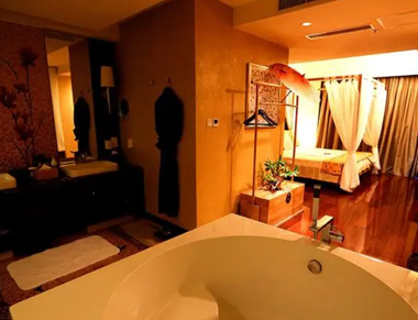 深圳福田养生会所的黄昏恋：当爱情遇上八十岁